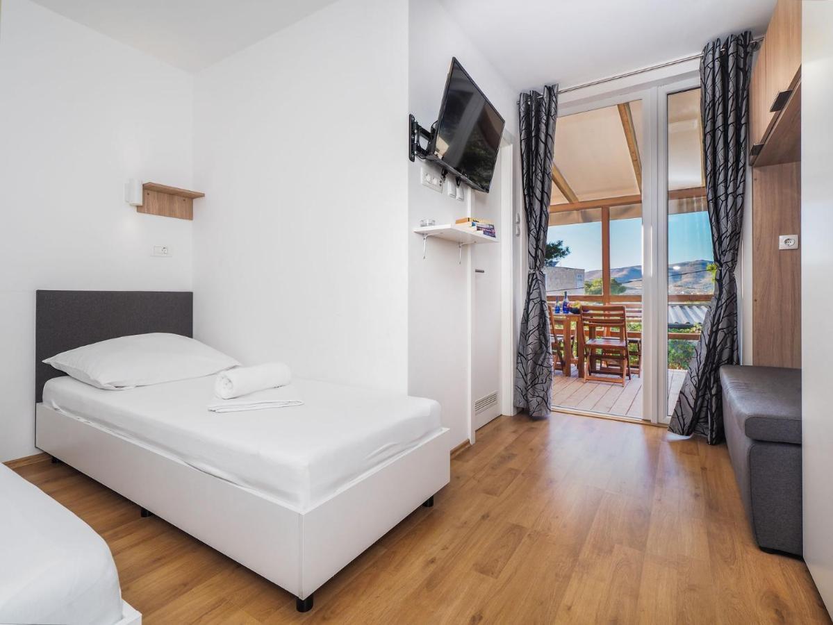 Arbanija Mediteran Travel Mobile Homes Trogir - Ciovo מראה חיצוני תמונה